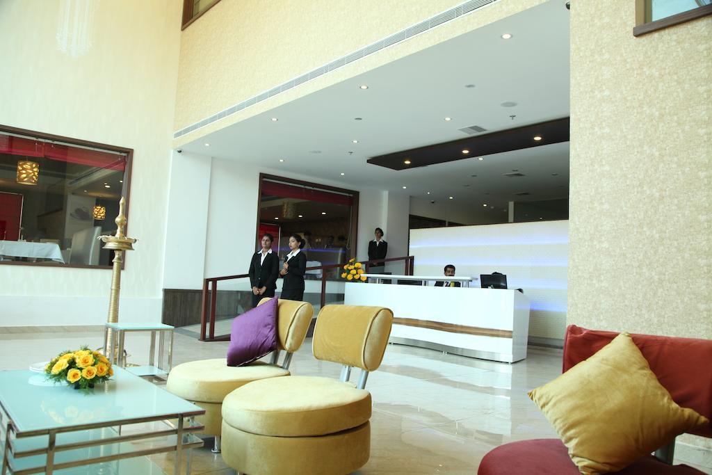Paravoor Galaxy Hotel Cherai Beach Exterior photo
